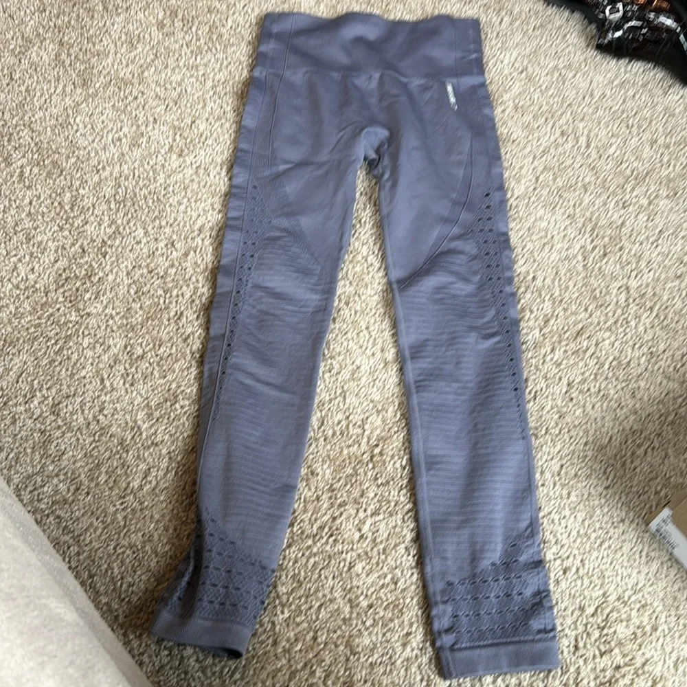Gymshark Energy+ Seamless Cropped Leggings Gray - Picture 7 of 10